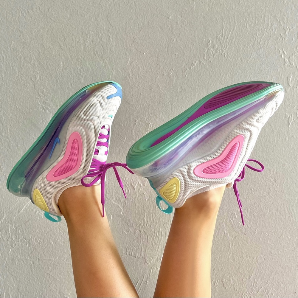 Nike women’s Air Max 720 sneakers